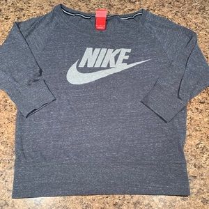 EUC Nike Vintage 3/4 Sleeve Top Gray Medium